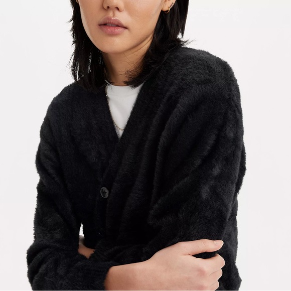 Levi’s Woman’s Betty Cardigan Sweater in Black Fuzzy Texture Supper Soft Size XS - Picture 4 of 12